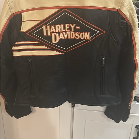 Harley-Davidson Black and Cream Varsity Jacket - Picture 5 of 6